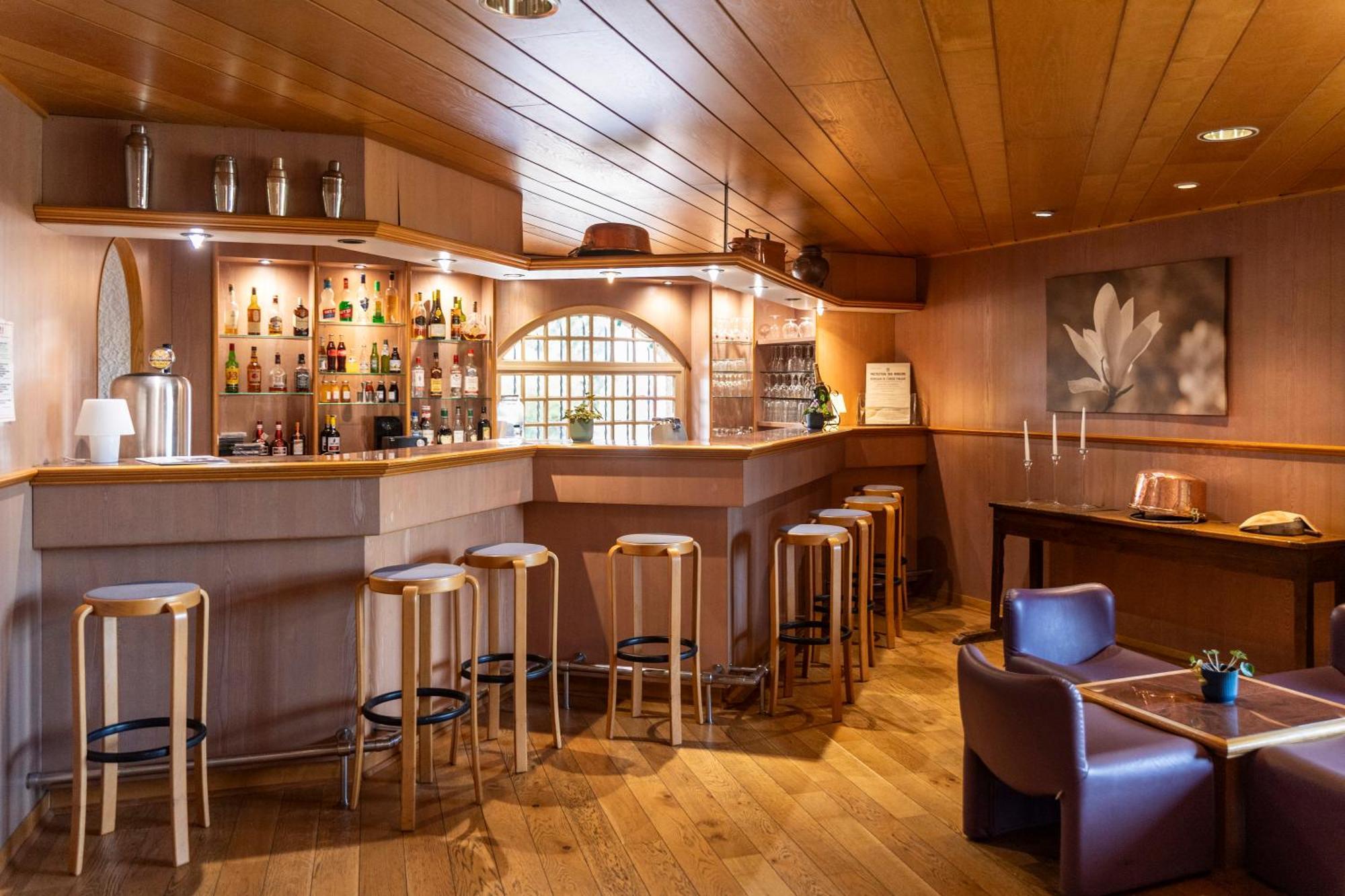 Le Relais Fleuri, Hotel Et Restaurant Logis - Avallon Sauvigny-le-Bois Kültér fotó