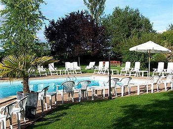 Le Relais Fleuri, Hotel Et Restaurant Logis - Avallon Sauvigny-le-Bois Kültér fotó